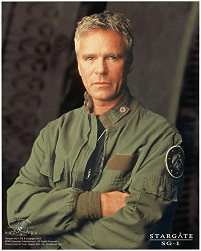 Stargate SG-1 ריצ'רד דין אנדרסון כשג'ק אוניל מקרוב עם זרועות שלב 8 x 10 צילום